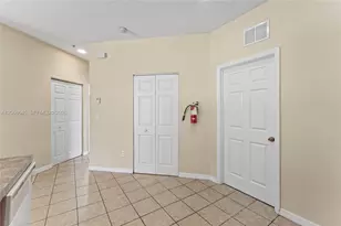 2004 Freeport Ln, Riviera Beach, FL 33404 - Photo 9
