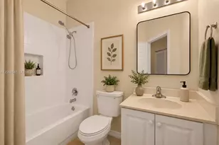 2004 Freeport Ln, Riviera Beach, FL 33404 - Photo 17