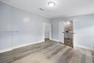 19800 SW 180th Ave, Miami, FL 33187 - Photo 5