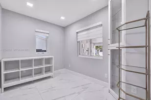 700 W 51st Pl, Hialeah, FL 33012 - Photo 23