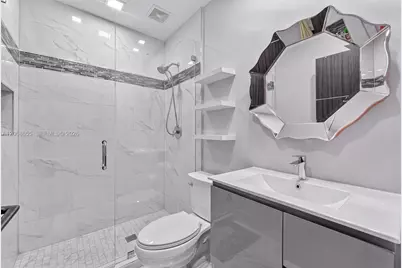 700 W 51st Pl, Hialeah, FL 33012 - Photo 19