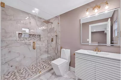 700 W 51st Pl, Hialeah, FL 33012 - Photo 25