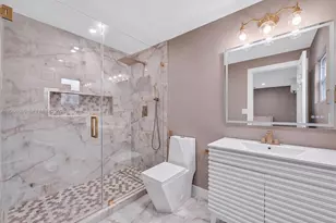 700 W 51st Pl, Hialeah, FL 33012 - Photo 25
