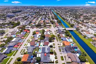 700 W 51st Pl, Hialeah, FL 33012 - Photo 29