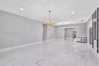 700 W 51st Pl, Hialeah, FL 33012 - Photo 5
