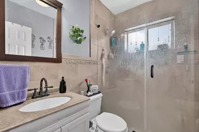 121 E 36th St, Hialeah, FL 33013 - Photo 31
