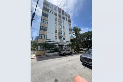 2421 Lake Pancoast Dr #4D, Miami Beach, FL 33140 - Photo 1