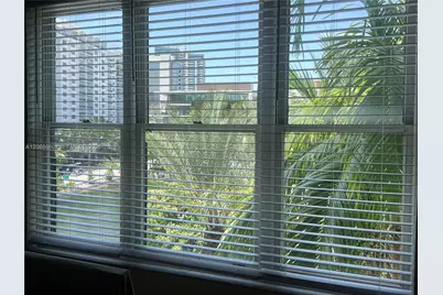 2421 Lake Pancoast Dr #4D, Miami Beach, FL 33140 - Photo 7