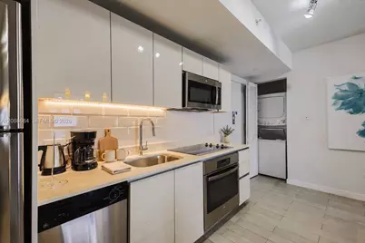 2602 E Hallandale Beach Blvd #R707, Hallandale Beach, FL 33009 - Photo 7