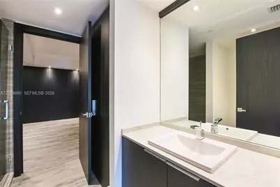 1010 Brickell Ave #3905, Miami, FL 33131 - Photo 15