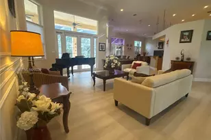 10660 SW 44th Ct, Davie, FL 33328 - Photo 11