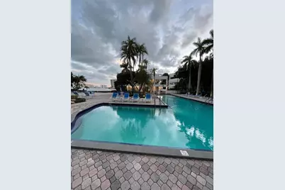 3600 Mystic Pointe Dr #1010, Aventura, FL 33180 - Photo 19