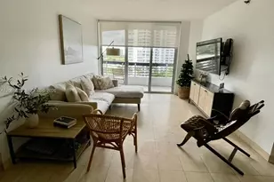 3600 Mystic Pointe Dr, Aventura, FL 33180 - Photo 3