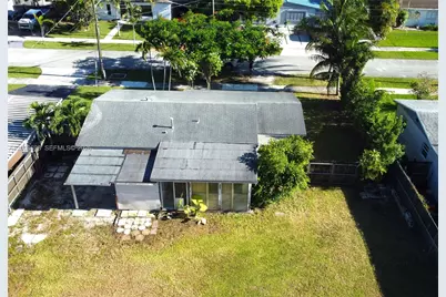 11935 SW 37th St, Miami, FL 33175 - Photo 9