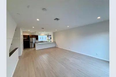 113 NE 6th St #609, Fort Lauderdale, FL 33304 - Photo 9
