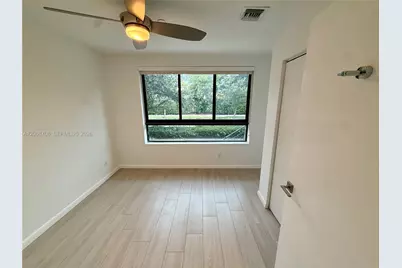 113 NE 6th St #609, Fort Lauderdale, FL 33304 - Photo 3