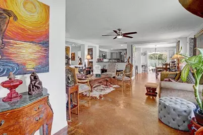 2826 SE Melaleuca Blvd, Port Saint Lucie, FL 34952 - Photo 3