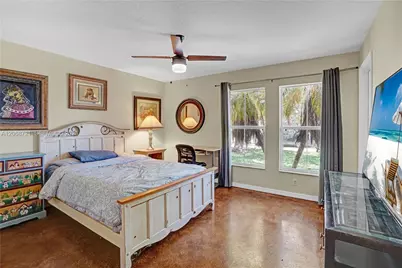 2826 SE Melaleuca Blvd, Port Saint Lucie, FL 34952 - Photo 17