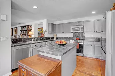 2826 SE Melaleuca Blvd, Port Saint Lucie, FL 34952 - Photo 19