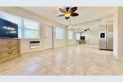 22 SE 3rd Ter #3, Dania Beach, FL 33004 - Photo 1
