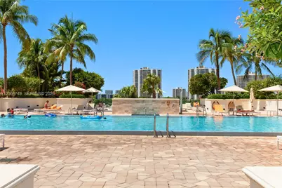 19900 E Country Club Dr #104, Aventura, FL 33180 - Photo 39