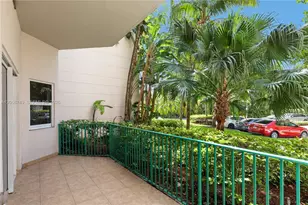 19900 E Country Club Dr, Aventura, FL 33180 - Photo 11