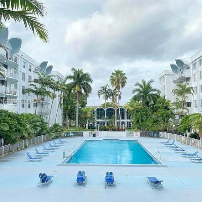 492 NW 165th St Rd #C-415 - 492 NW 165th St Rd #C-415, Miami, FL 33169 Luxury Property | Jose Angel Pina