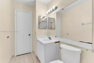 7070 NW 173rd Dr, Hialeah, FL 33015 - Photo 17