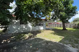 251 N 68th Terrace, Hollywood, FL 33024 - Photo 23
