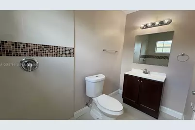 251 N 68th Ter #251, Hollywood, FL 33024 - Photo 13