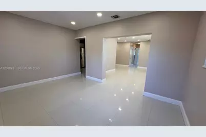 251 N 68th Ter #251, Hollywood, FL 33024 - Photo 5
