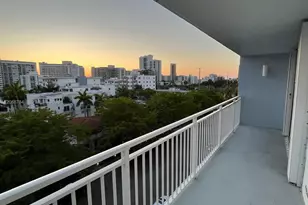1045 10th St, Miami Beach, FL 33139 - Photo 17
