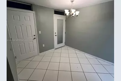 1045 10th St #704, Miami Beach, FL 33139 - Photo 7