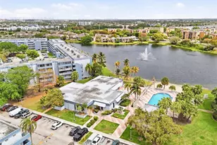 9375 Fontainebleau Blvd, Miami, FL 33172 - Photo 17