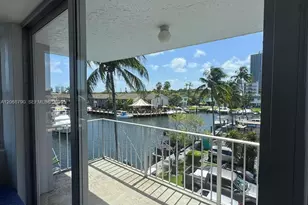 16570 NE 26th Ave, North Miami Beach, FL 33160 - Photo 7