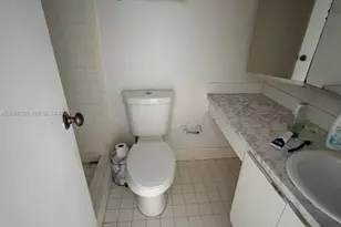 16570 NE 26th Ave, North Miami Beach, FL 33160 - Photo 15