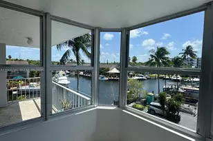 16570 NE 26th Ave, North Miami Beach, FL 33160 - Photo 21