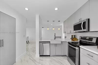 3549 Magellan Cir #418, Aventura, FL 33180 - Photo 9