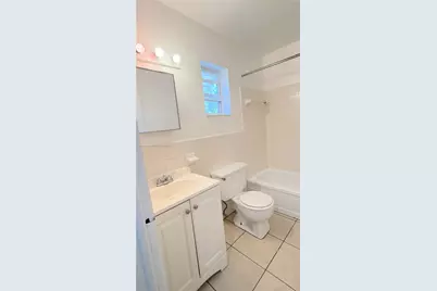 717 NE 1st St #5, Hallandale Beach, FL 33009 - Photo 5