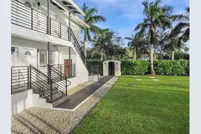 9220 Biscayne Blvd #3, Miami Shores, FL 33138 - Photo 9