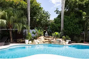 8305 SW 171st St, Palmetto Bay, FL 33157 - Photo 7