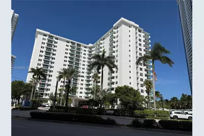 3001 S Ocean Dr #421, Hollywood, FL 33019 - Photo 1