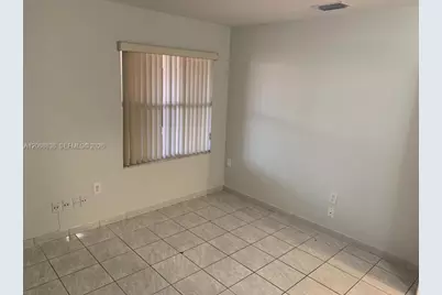 12447 NW 7th St, Miami, FL 33182 - Photo 9