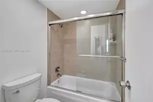 3015 N Ocean Blvd, Fort Lauderdale, FL 33308 - Photo 21