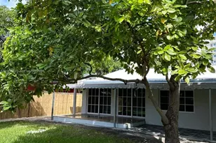 7820 Carlyle Ave, Miami Beach, FL 33141 - Photo 13