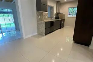 7820 Carlyle Ave, Miami Beach, FL 33141 - Photo 7