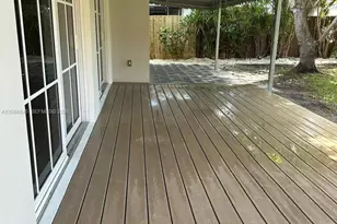 7820 Carlyle Ave, Miami Beach, FL 33141 - Photo 15