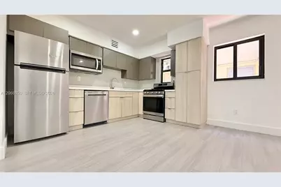 609 Lenox Ave #2, Miami Beach, FL 33139 - Photo 3