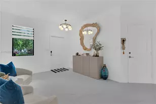 550 NE 207th St, Miami, FL 33179 - Photo 5
