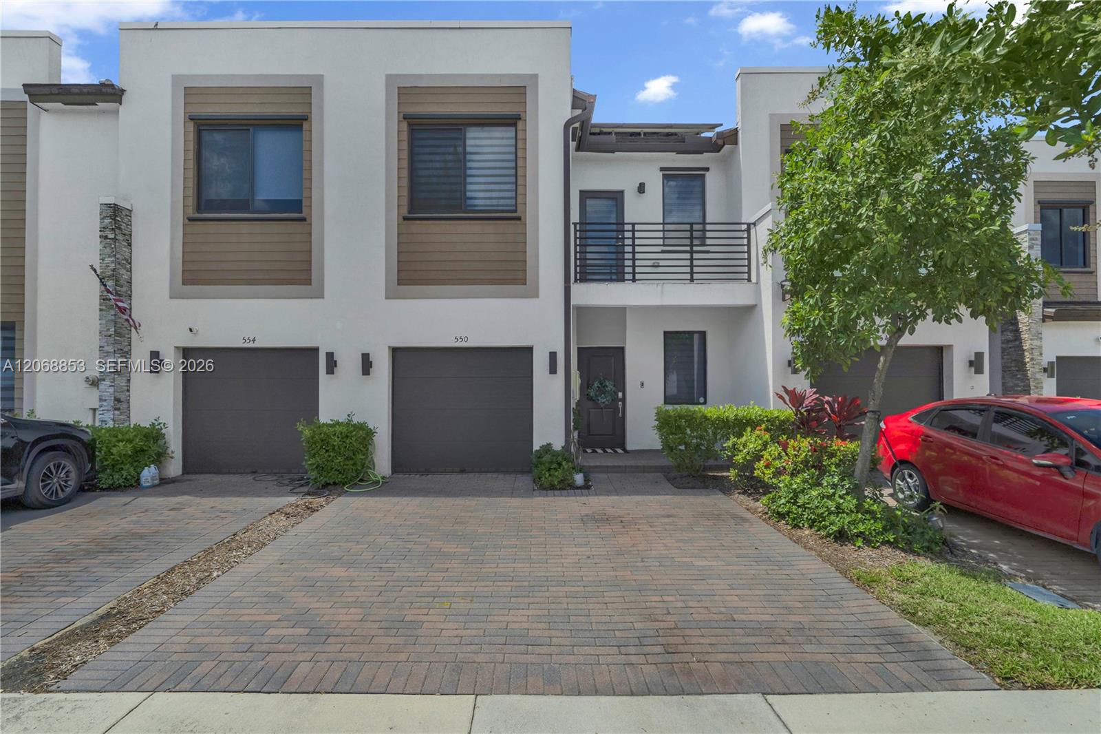 550 NE 207th St - 550 NE 207th St, Miami, FL 33179 Luxury Property | Jose Angel Pina
